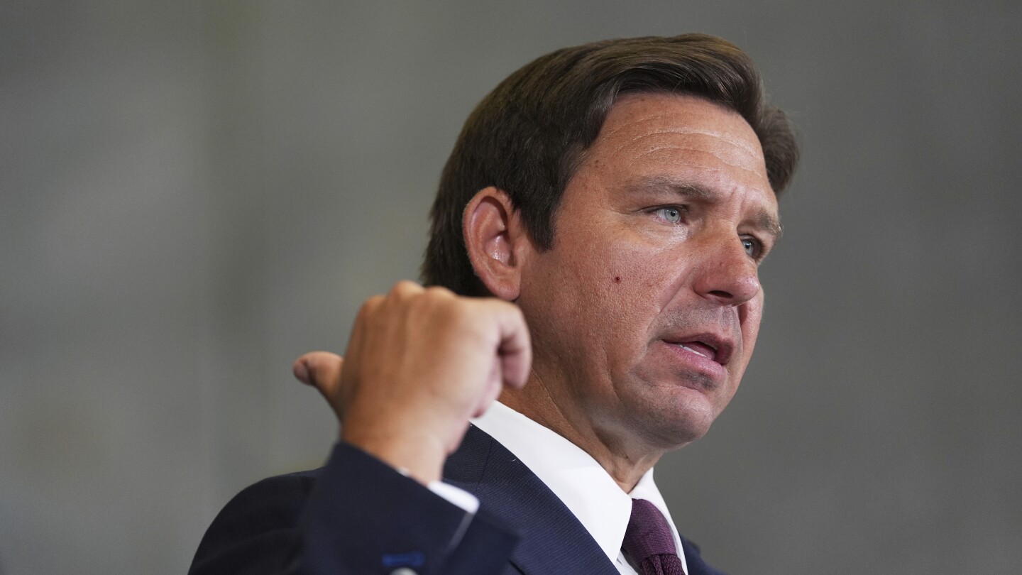 Florida announces plans for second immigration detention center