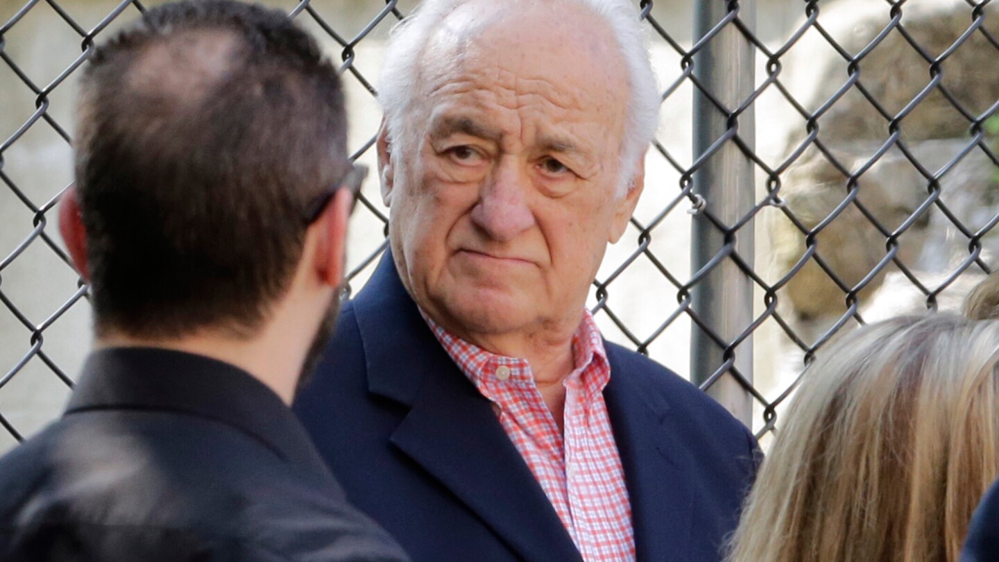 Jerry Adler, 'Sopranos' actor, dies at 96