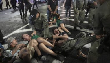 Israel: Protesters go on strike demanding ceasefire and release of Gaza hostages