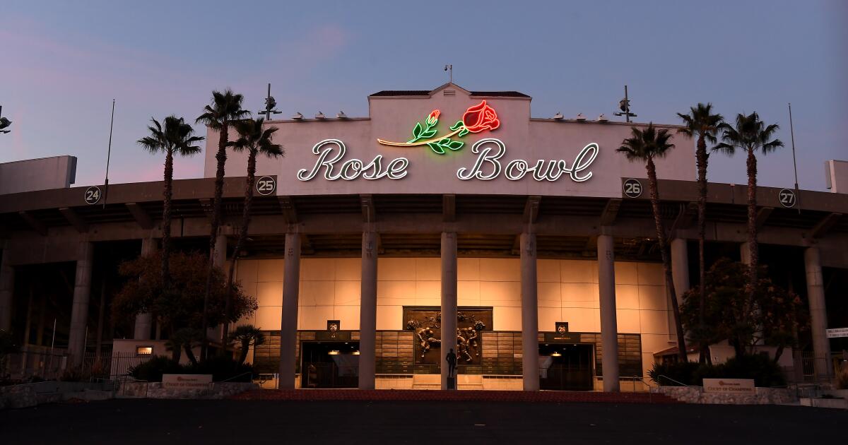 Man brutally attacks woman at Rüfüs Du Sol show at Rose Bowl Stadium