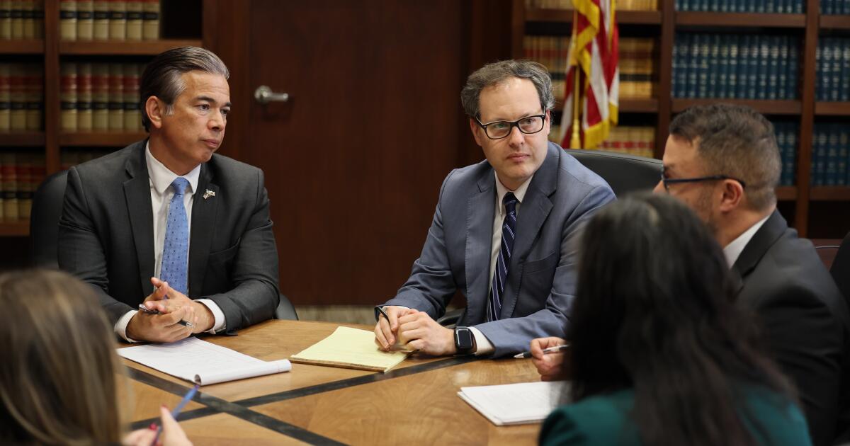 L.A. County unlikely to fight probation takeover — as long as receiver battles problem staffers