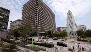 'Help me, please!': Video captures ICE arrest outside L.A. courthouse