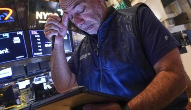 A rally for Apple leads Wall Street higher