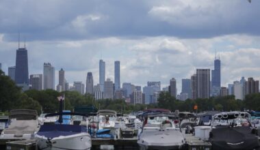 Chicago mayor defies Trump's immigration crackdown plan for the city