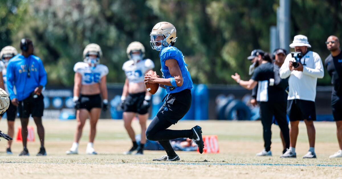 UCLA quarterback Nico Iamaleava dazzles at training camp