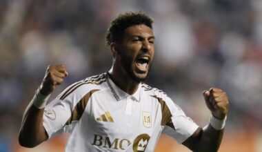 Denis Bouanga's late goal helps LAFC salvage draw with Fire