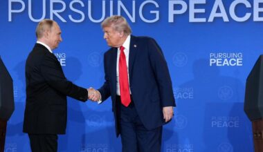 Trump appears to adopt Putin's goal, agreeing to cede land for peace