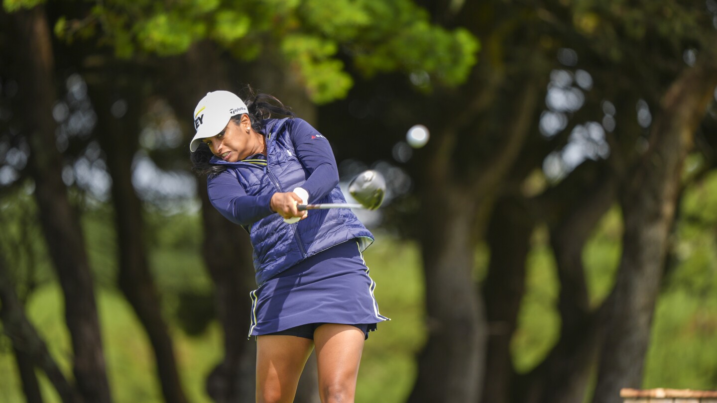 Megha Ganne holes out on first hole en route to U.S. Women's Amateur win over Anna Davis