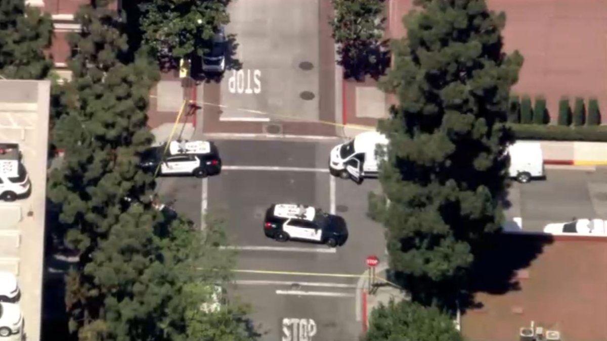 Possible military ordnance found on USC campus – NBC Los Angeles