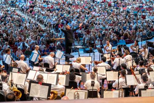 Grant Park Music Festival caps summer 2025 season with ‘Carmina Burana’ Aug. 15-16