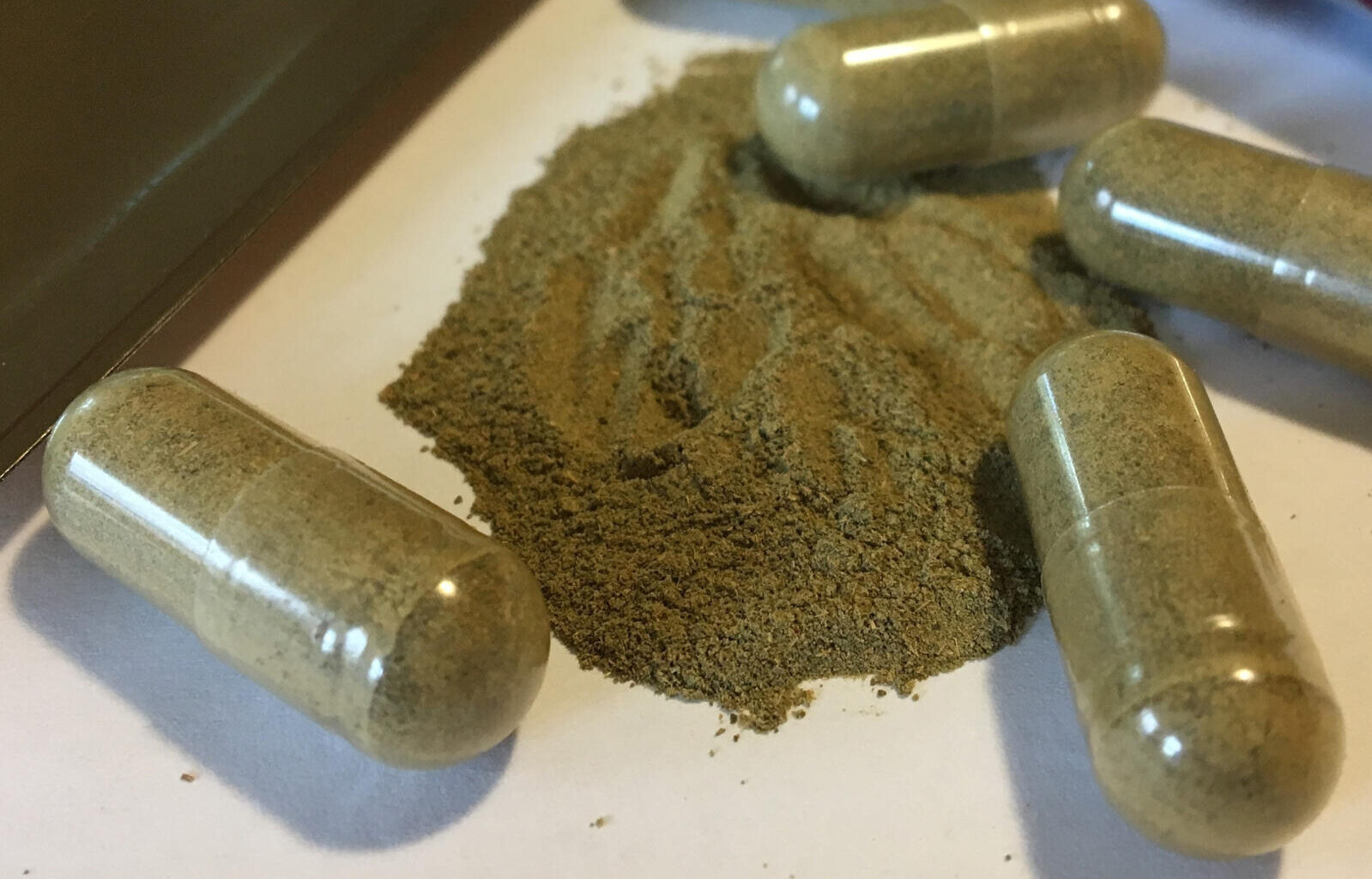US health officials crack down on kratom-related products after complaints from supplement industry