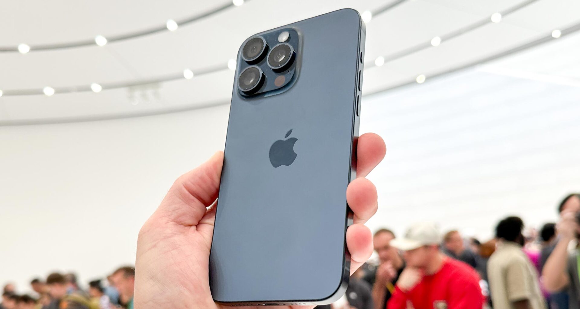 iPhone 15 Pro Max in blue
