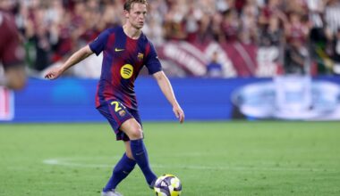 KOBE, JAPAN - JULY 27: FC Barcelona's Frenkie de Jong controls the ball during the preseason friendly between Vissel Kobe and FC Barcelona at Noevir Stadium Kobe on July 27, 2025 in Kobe, Hyogo, Japan. (Photo by Paul Miller/Getty Images)