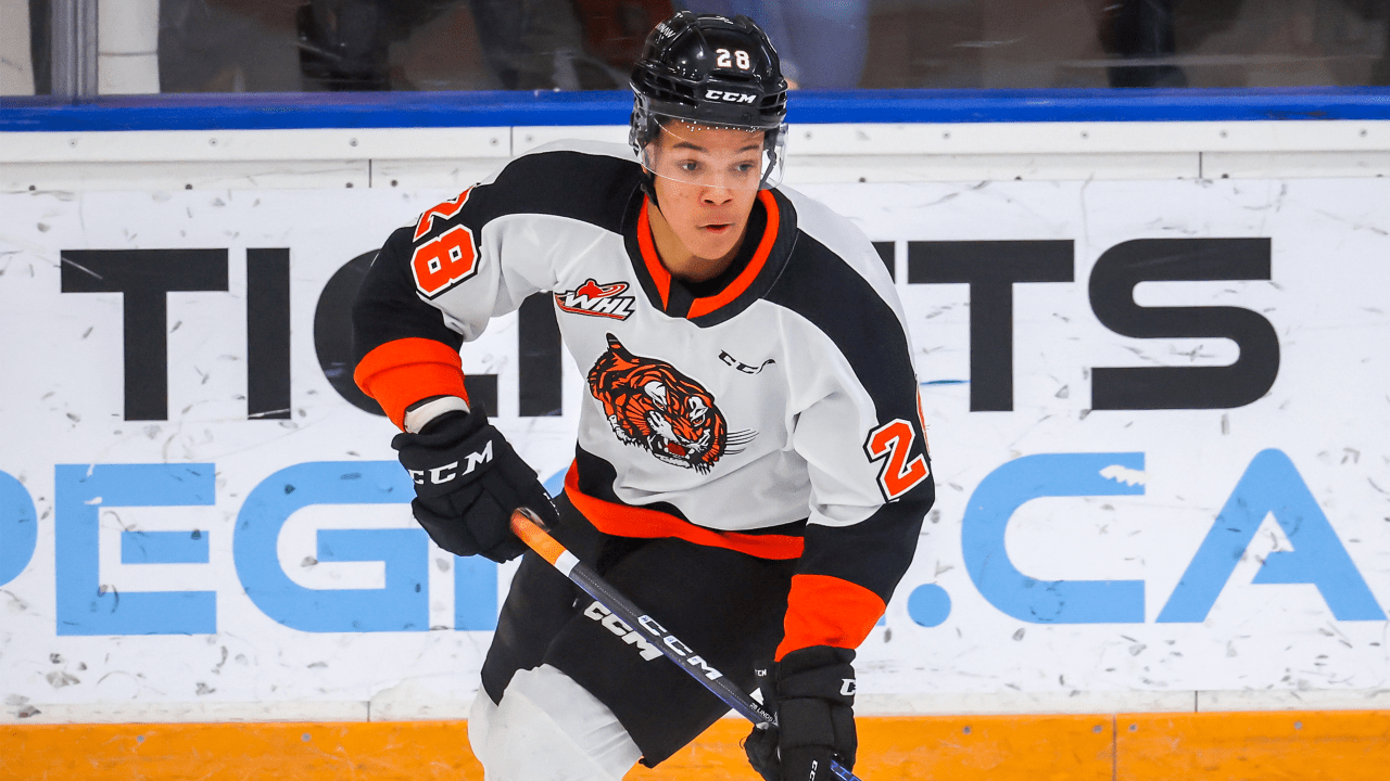 Lindstrom 'learned so much' from Blue Jackets to prep for NHL future