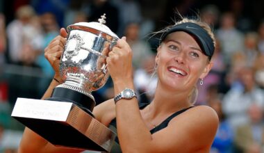 Maria Sharapova and Bryan brothers enter tennis hall, with Serena Williams surprise