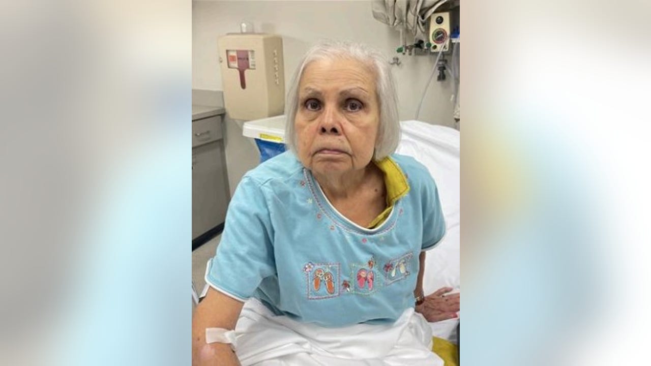 Chicago police ask for help identifying elderly woman found on Northwest Side