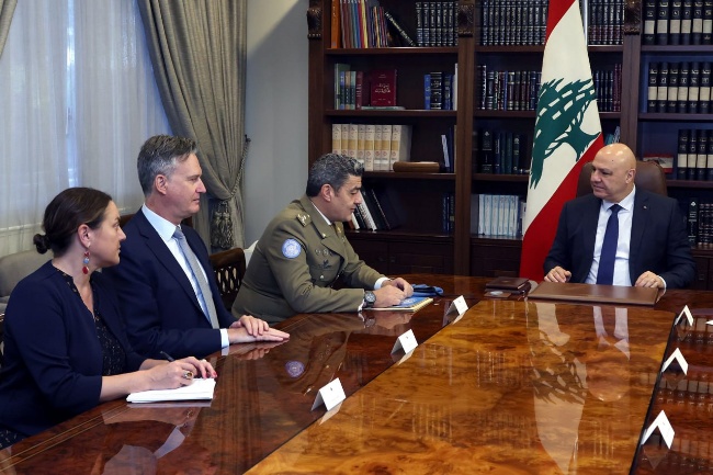 The president of Lebanon with the UNIFIL commander (Lebanese army X account, August 19, 2025)