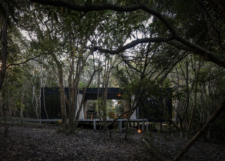 Casa Luna / iHouse estudio - Image 1 of 34