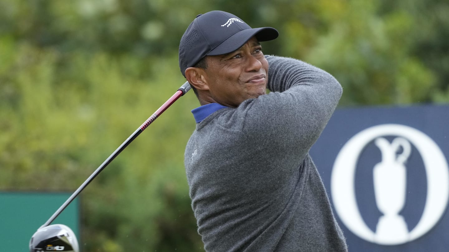 Tiger Woods Caught on Camera Hitting Golf Balls