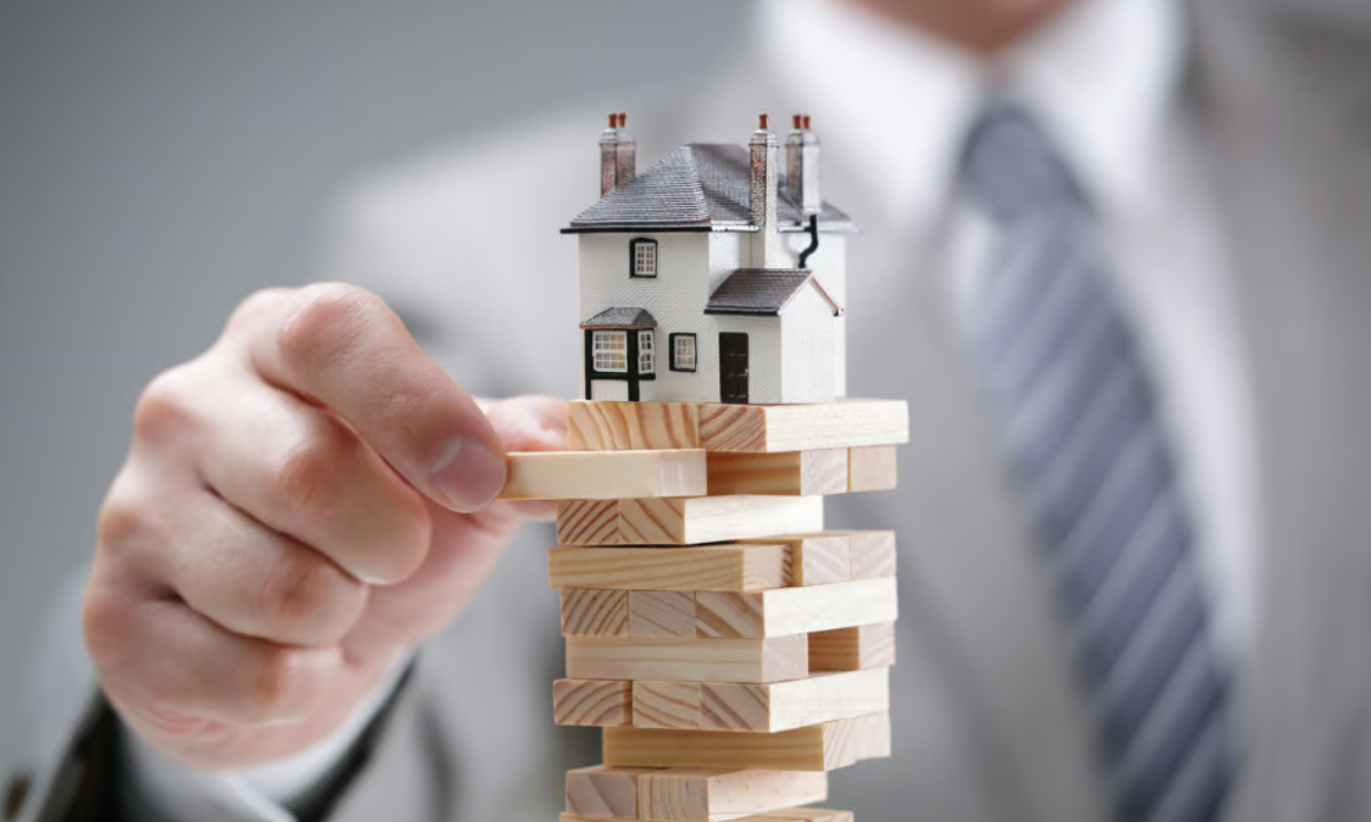 Regulator says top lenders are well positioned to weather market struggles
