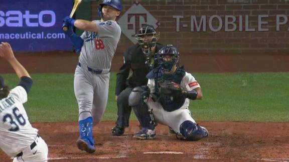 Kiké Hernandez hits go-ahead double in 9th to lift Dodgers past Mariners, 5-3