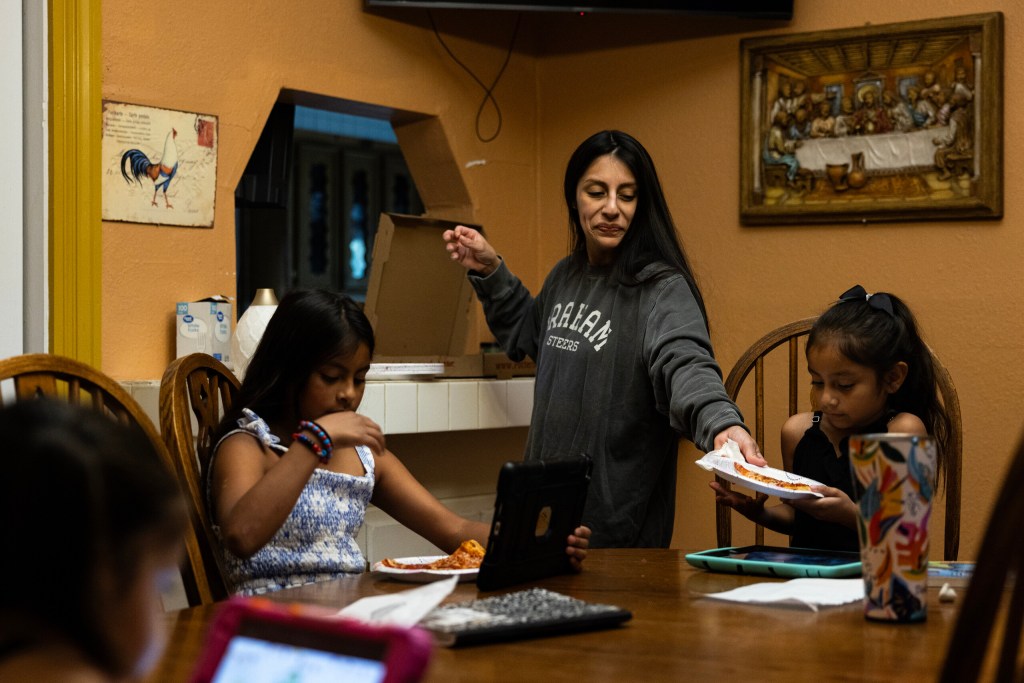 (Maria Crane | Fort Worth Report/CatchLight Local/Report for America)