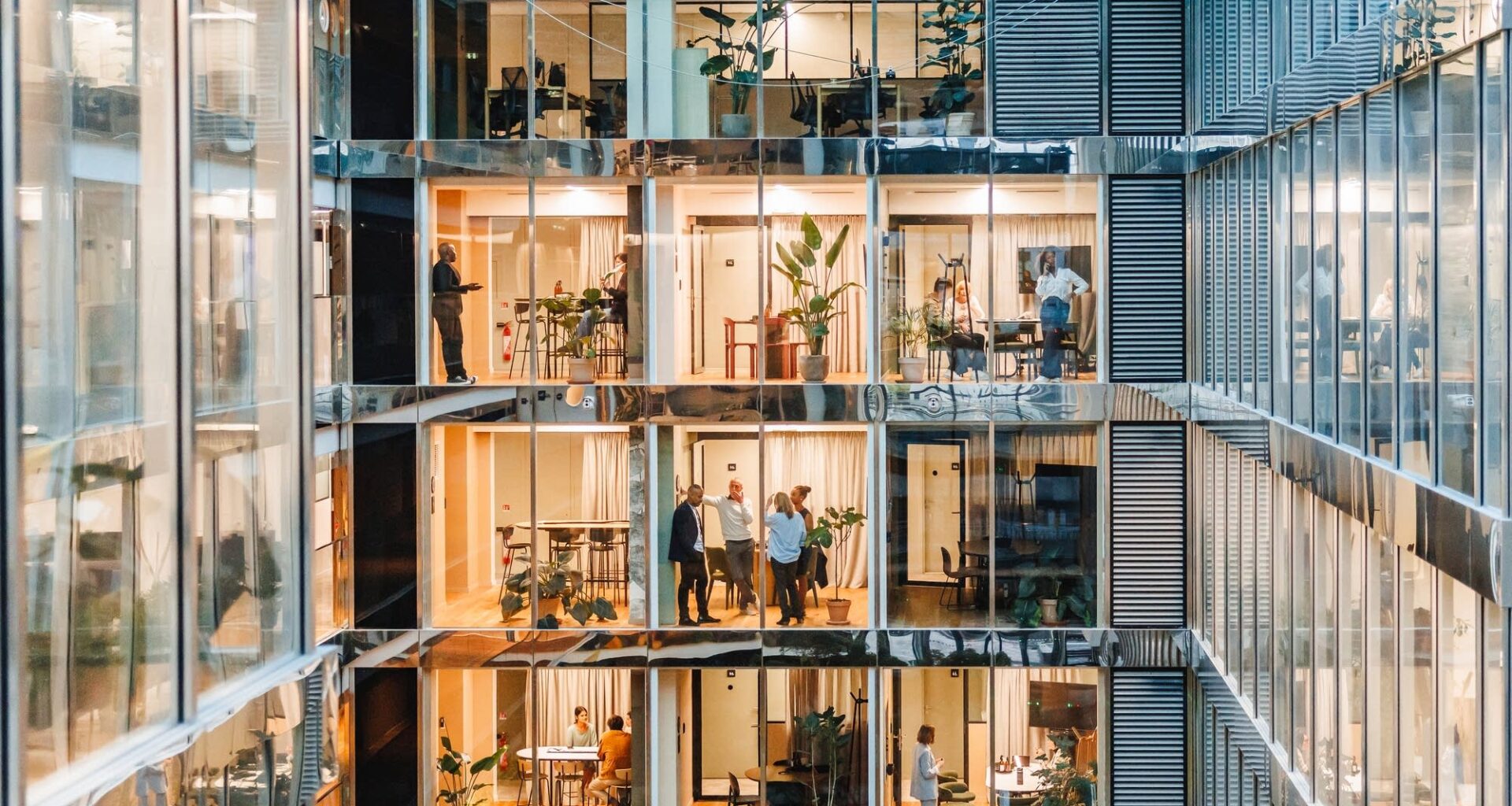 Despite growing calls for employees to "return to office," about 25% of workdays are worked from home across the U.S., about four times what it was six years ago. 