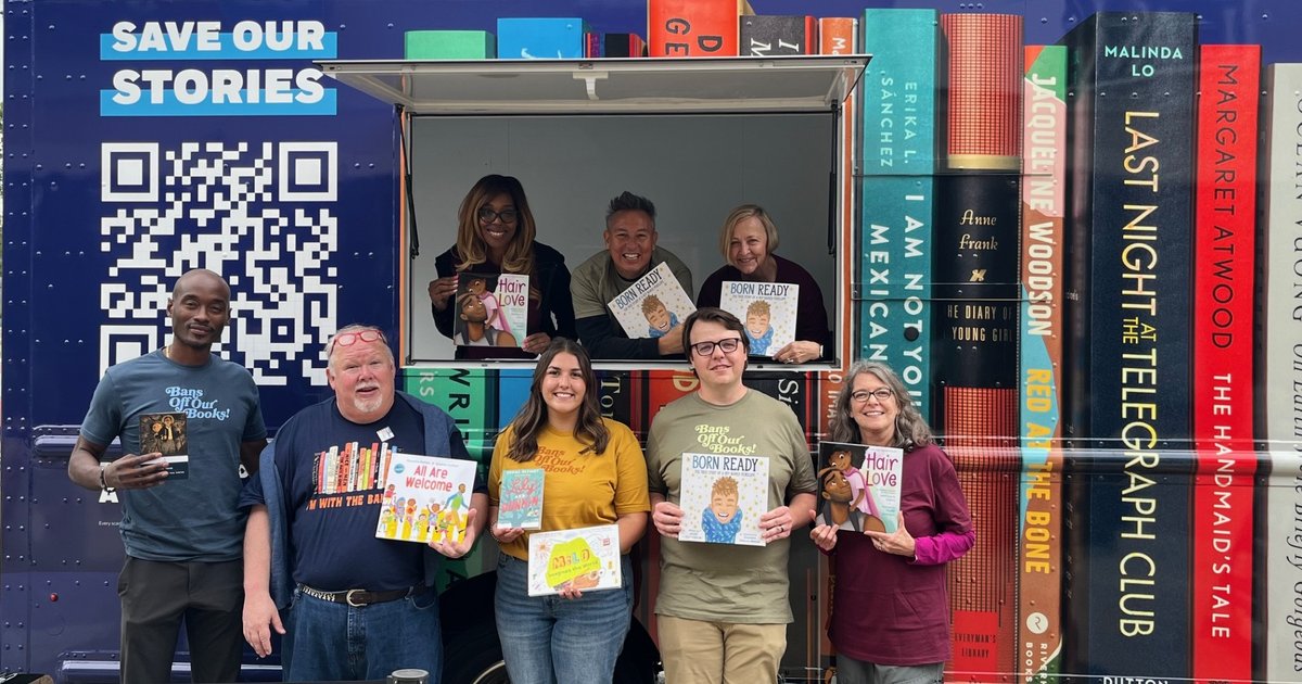 Banned Wagon, a mobile library of books facing challenges in U.S., to stop in Philly in October