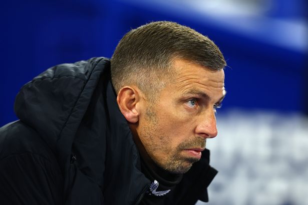 Gary O'Neil looks on 