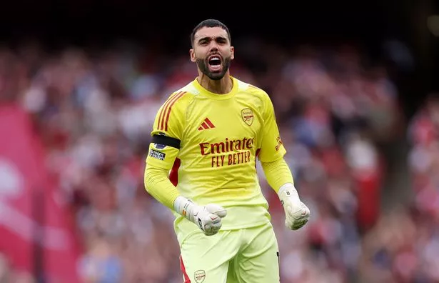David Raya of Arsenal celebrates 