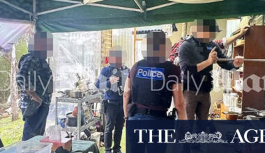 Images detail moments before police shooting in Porepunkah