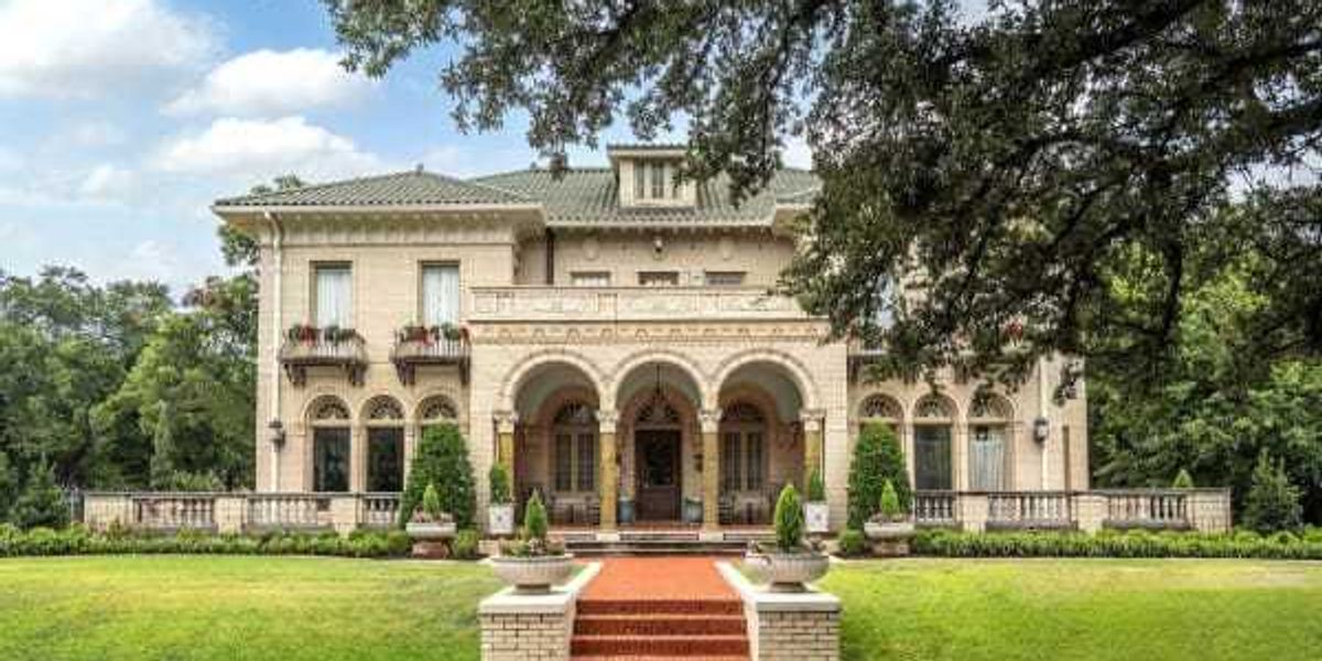 Fort Worth estate on iconic Elizabeth Boulevard is for sale