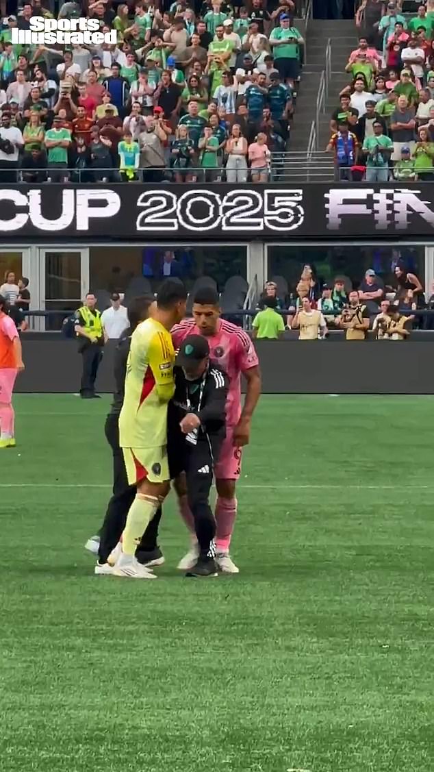 Suarez confronted the Sounders coach as a brawl erupted on the field at the full-time whistle