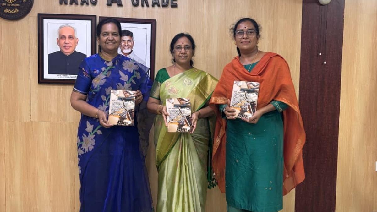 New book on media writing released at SPMVV