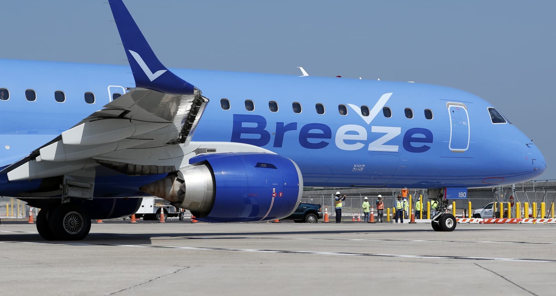 U.S. startup airline Breeze Airways plans first international flights