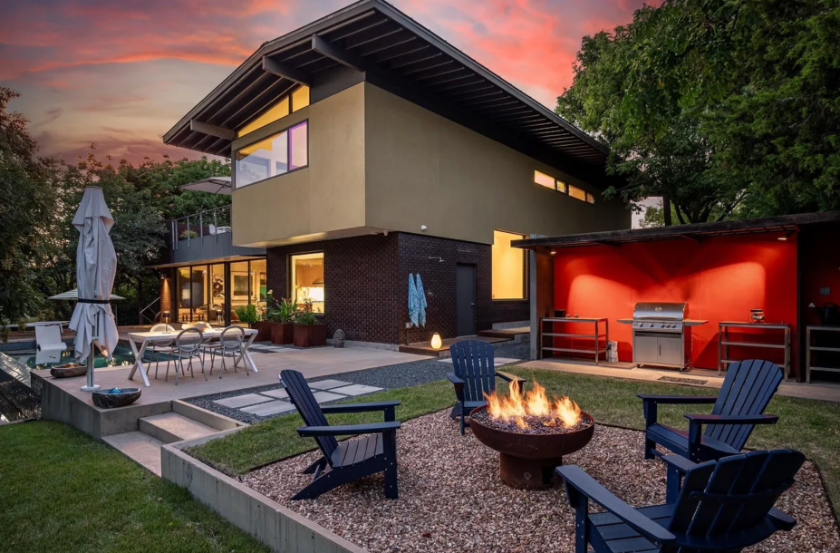 Lochwood modern