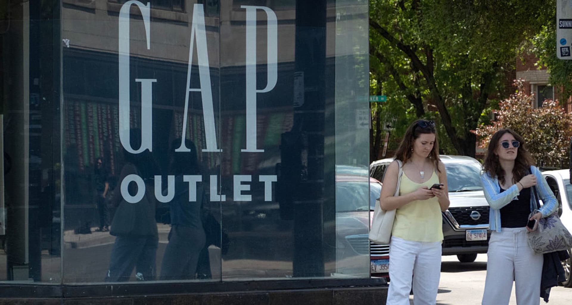 Gap to add beauty products at Old Navy stores