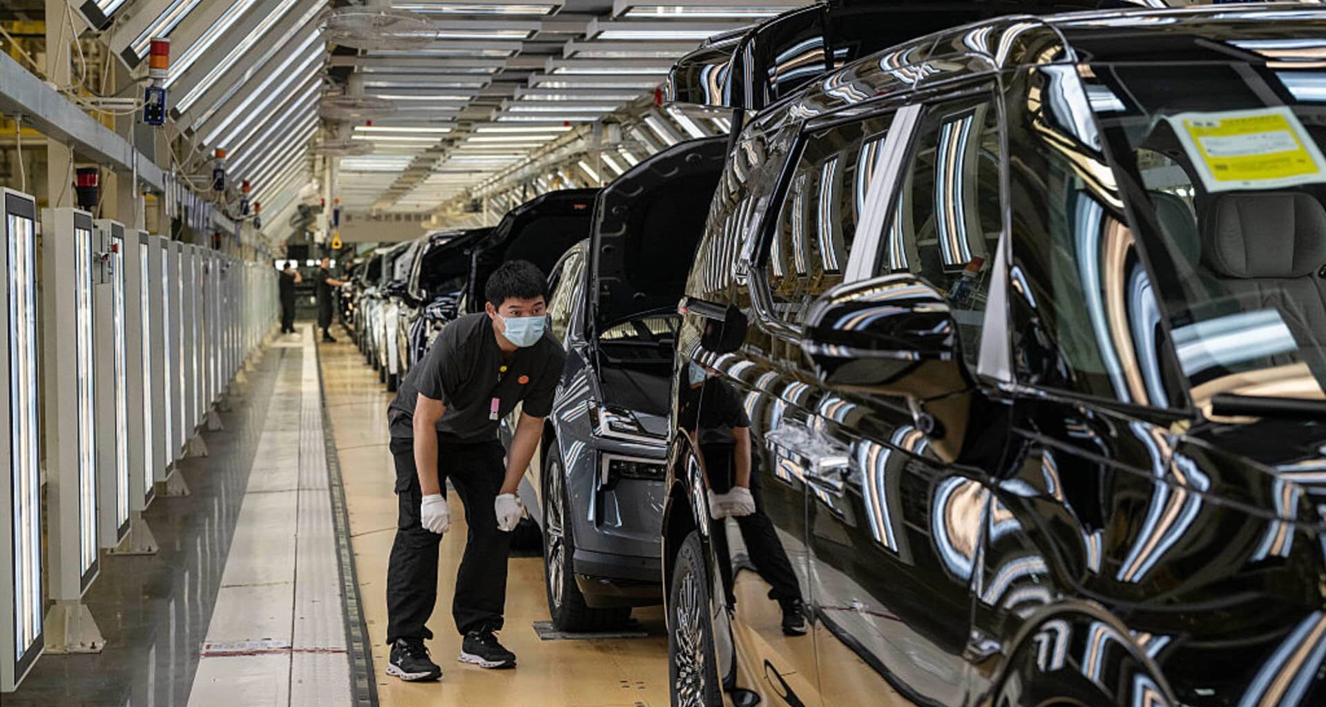 China manufacturing activity picks up in September — official PMI still shows contraction