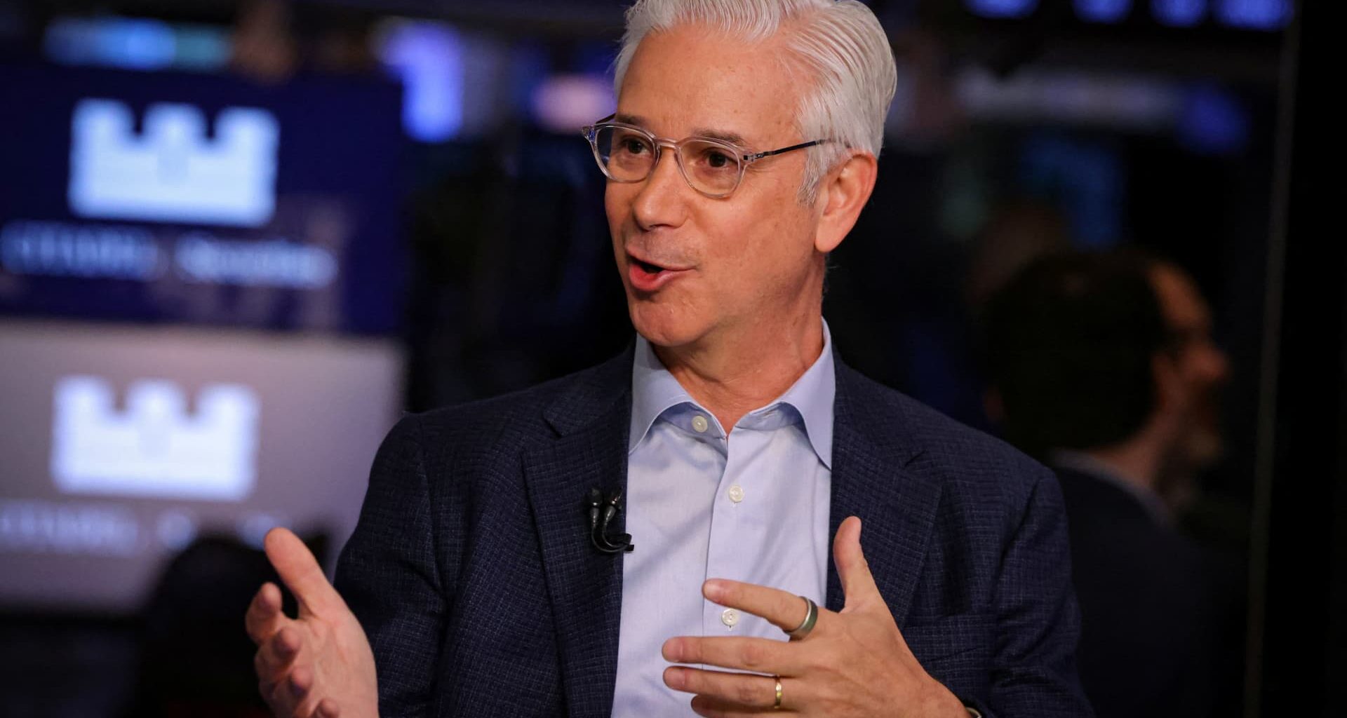 Wells Fargo CEO Charles Scharf sees downside to U.S. economy