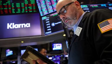 Stock market today: Live updates