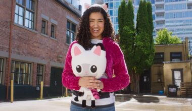 "Gabby's Dollhouse" movie brings kid content frenzy to the big screen