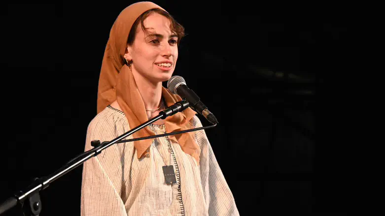 Call for unity from Hostages Square: 'Love each other, don't judge'