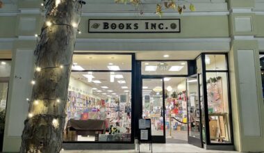 Books Inc. Pursues $3.25M Acquisition by B&N