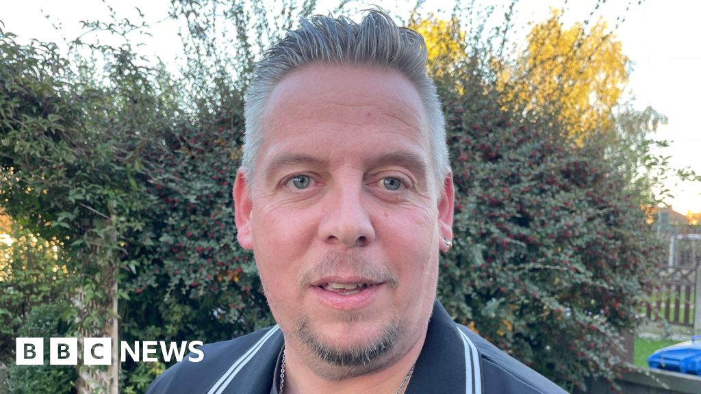 Family's anger over extended broadband outage