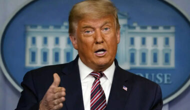 US On The Edge of Recession? Moody’s Chief Blames Trump’s Tariffs and Meme Assets For Slowdown | Economy