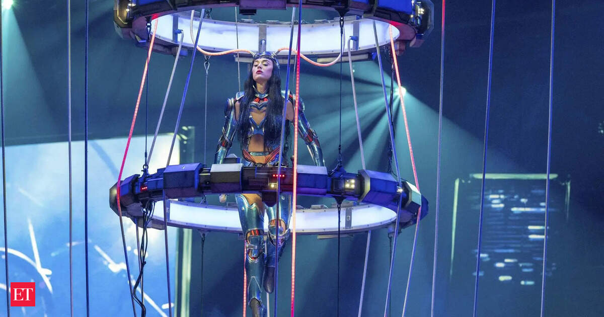 Katy Perry: Katy Perry claps back at critics with mind-blowing 8-figure payday from ‘Lifetimes’ tour