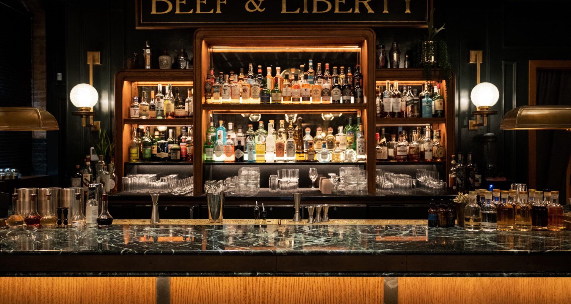 Iconic British Steakhouse Hawksmoor Debuts New Chicago Bar