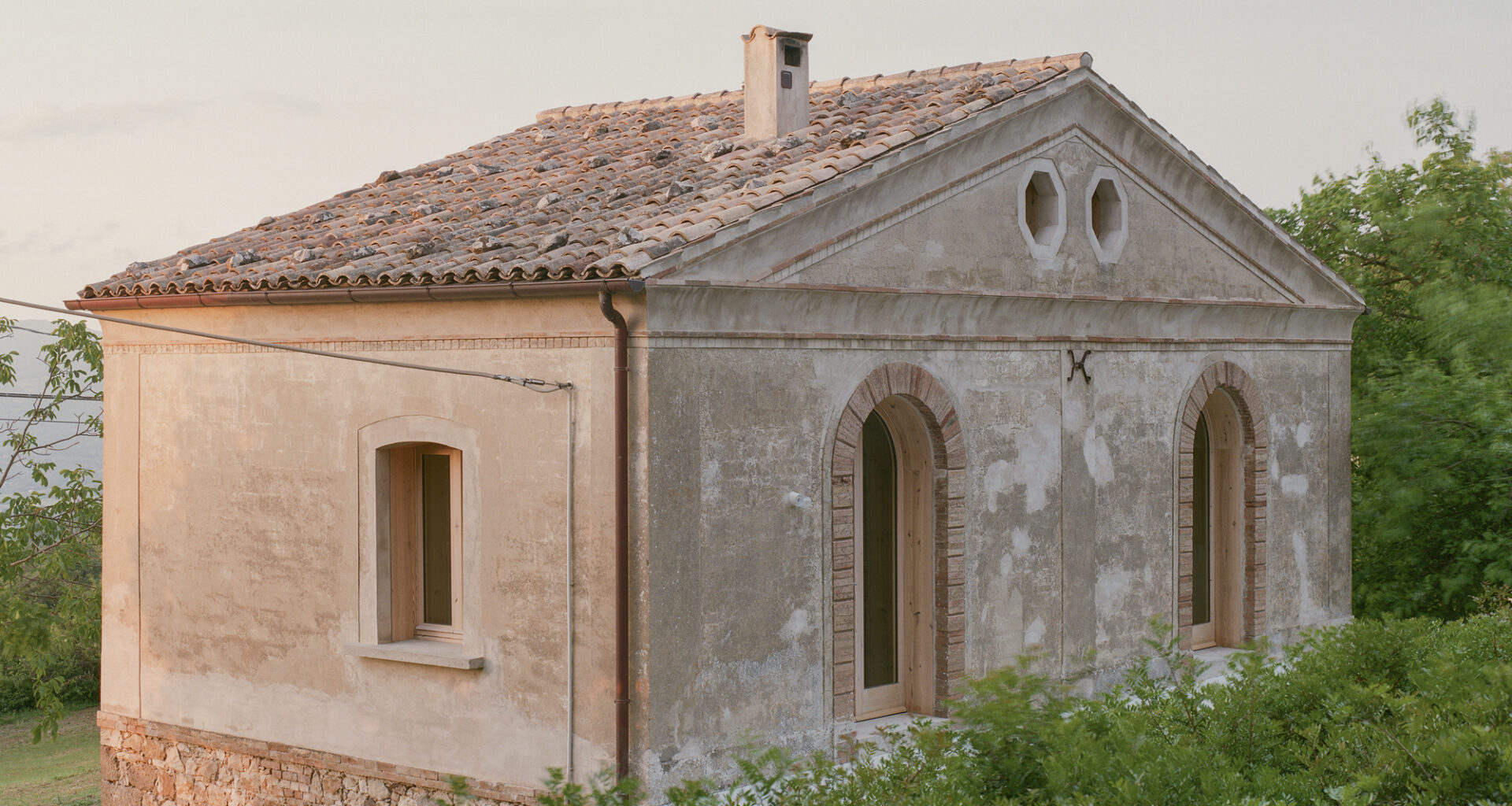 A Dialogue with the Past: Preservation Techniques of Historic Villas in Italy