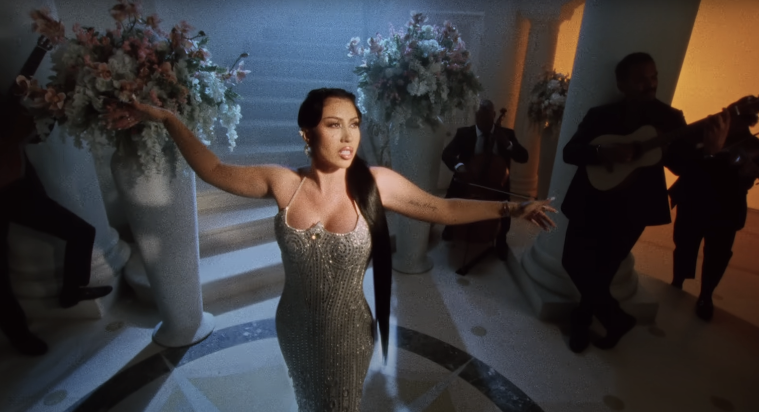 Review: Kali Uchis at the Toyota Center