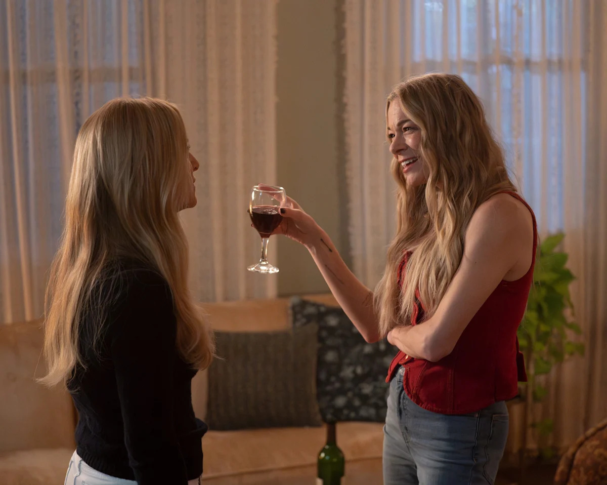 LeAnn Rimes can't wait to show off her role as '9-1-1: Nashville' villain
